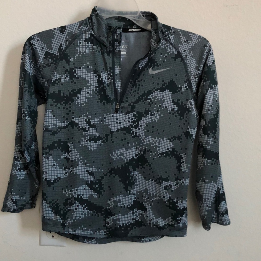 Boys Nike running zip up